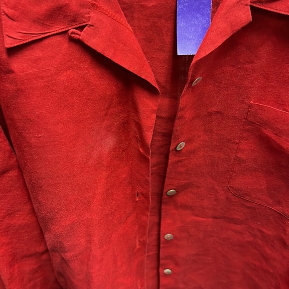 💜Carlie’s Court Red Linen Button Down 2X - Picture 2 of 2